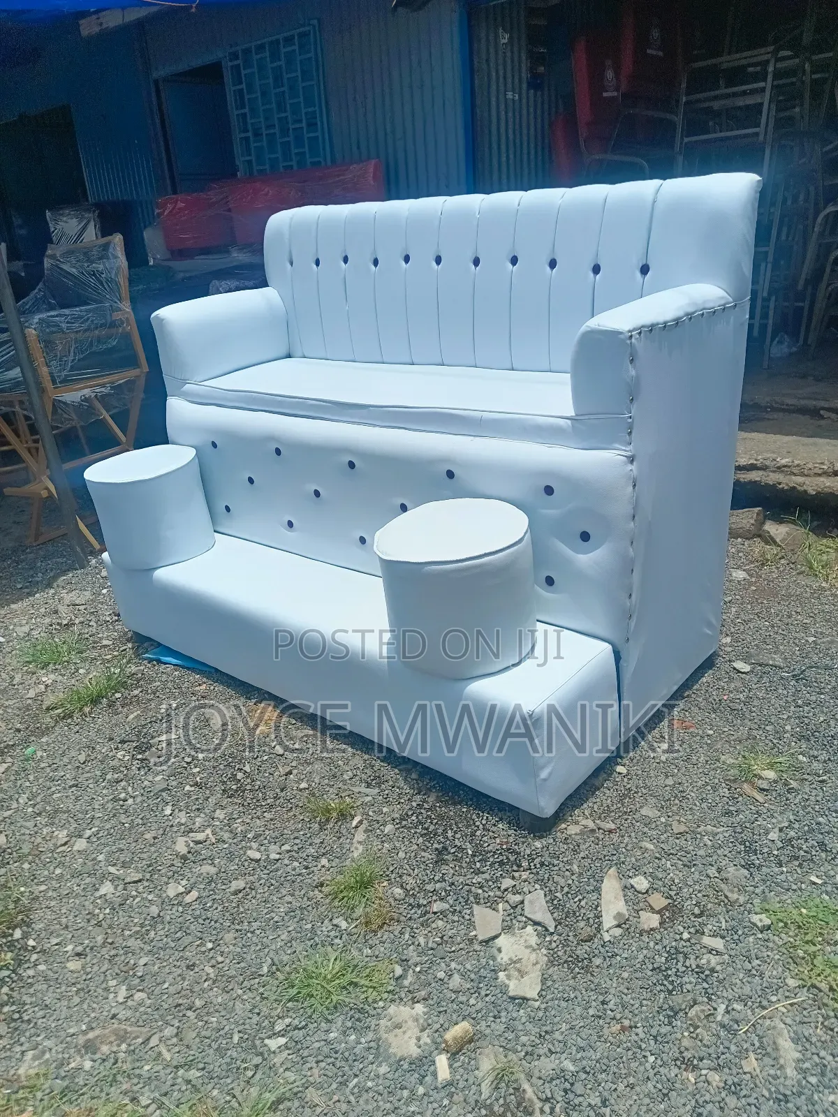 Pedicure 3 Seater, White With Black Buttons 
