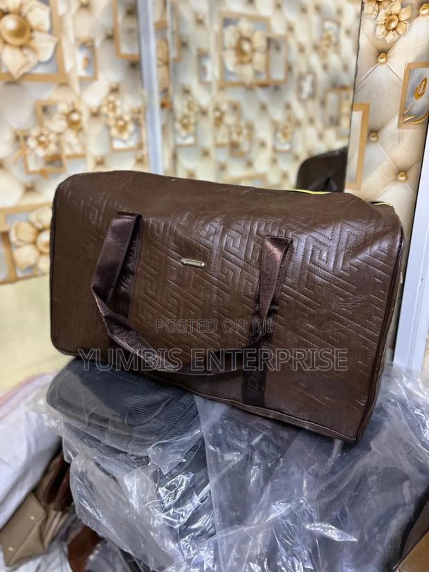 Big Size Leather Quality Duffle Bags at 1500