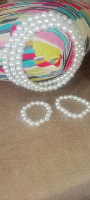 Choker Pearls and Bracelet Set - thumbnail 2
