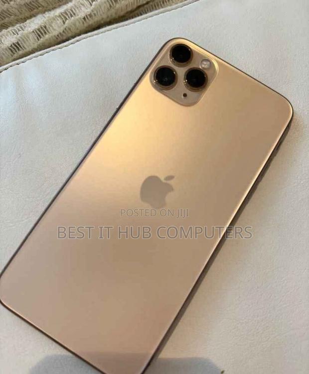 New Apple iPhone 11 Pro Max 256 GB Gold - thumbnail 4