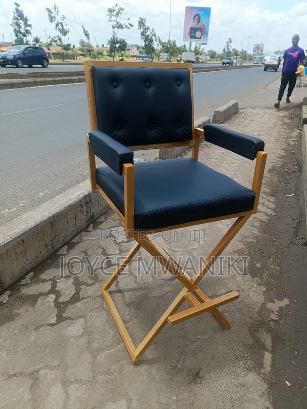 Makeup Chair - main view