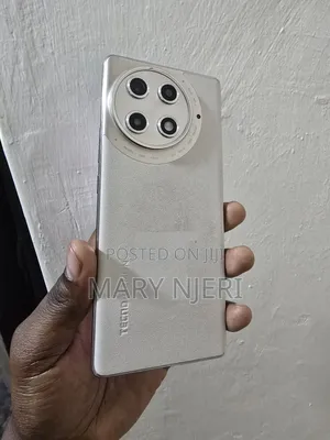 Tecno Camon 30S Pro 256 GB Gold
