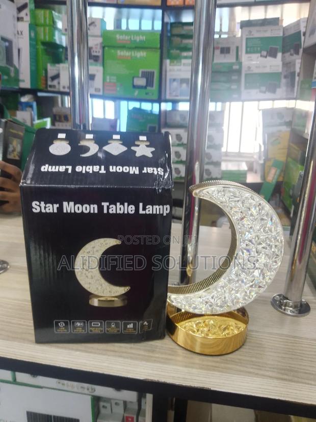 Star Like Table Lamp