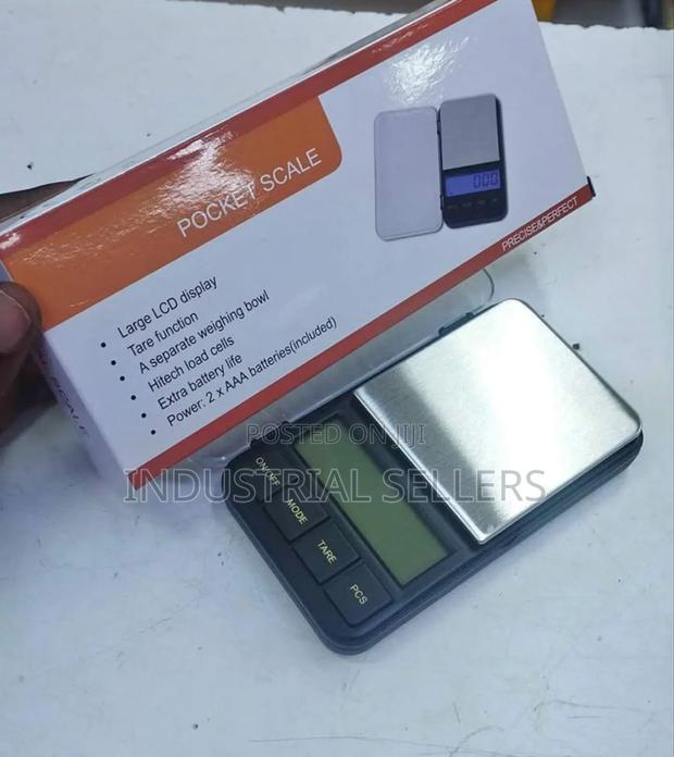 Large LCD Display Pocket Scale - main view