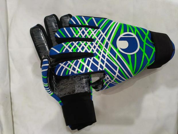 Goalkeeper Gloves - main view
