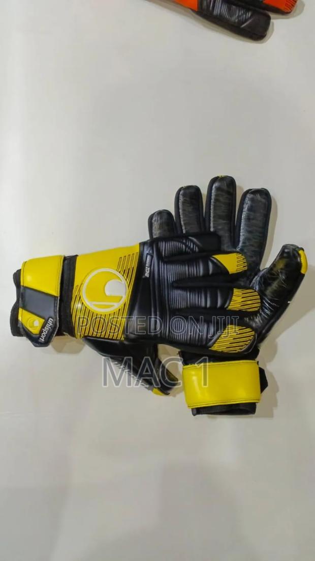 Goalkeeper Gloves Original Quality - thumbnail 3