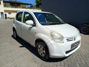 Toyota Passo 2012 White