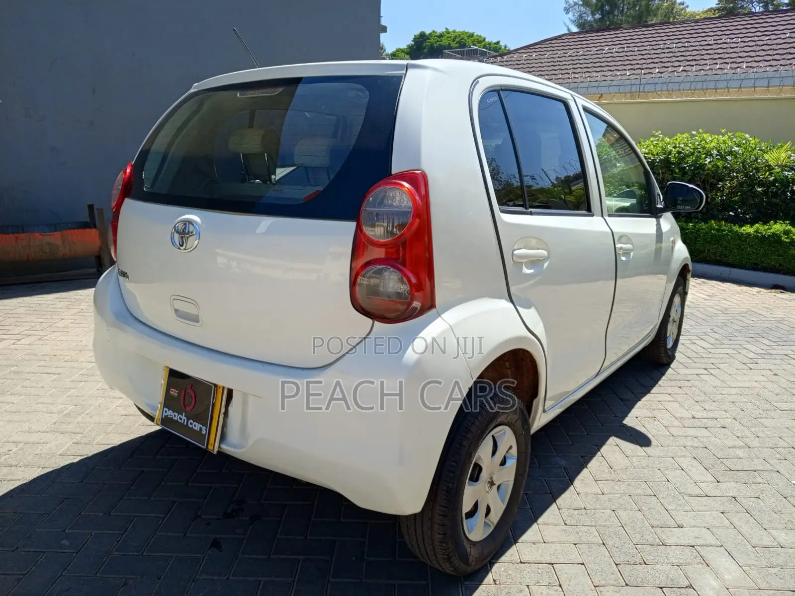 Toyota Passo 2012 White