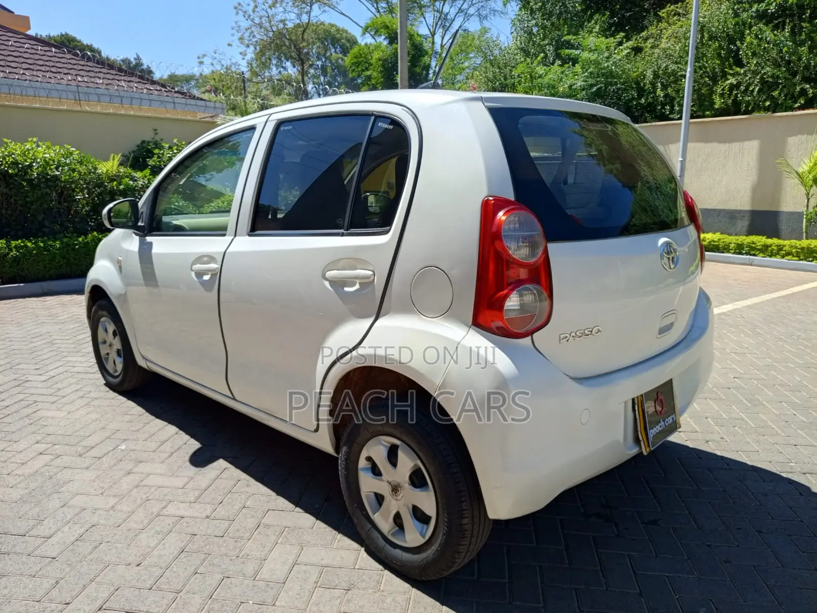 Toyota Passo 2012 White