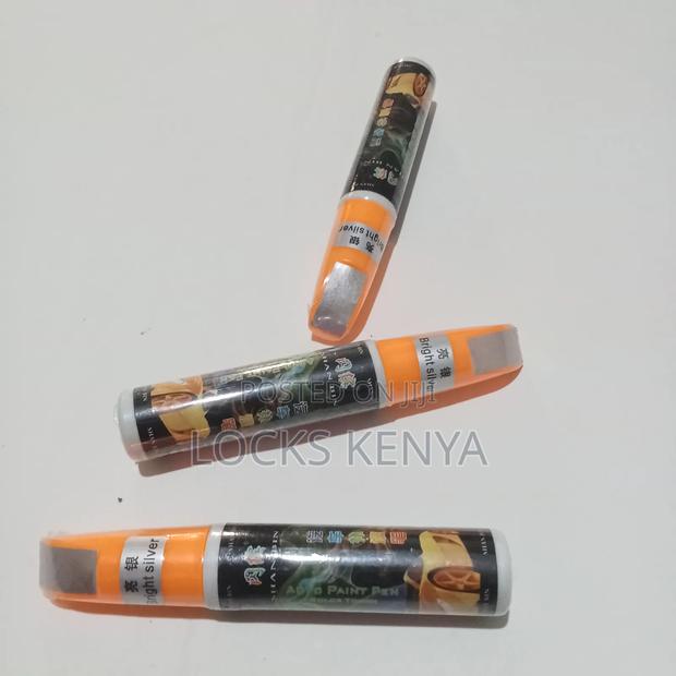 White Quick Car Paint Scratch Repair Pen - thumbnail 2