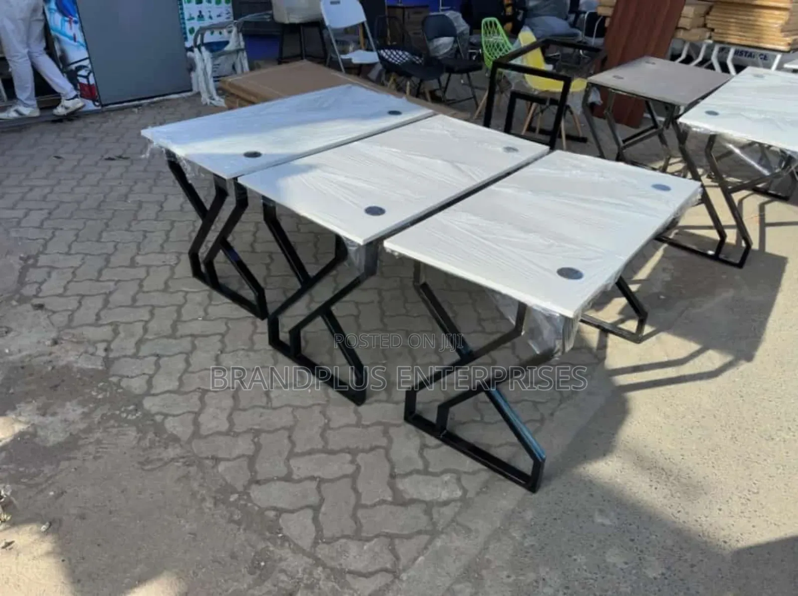 Metallic Stand Office Desk