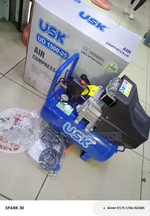 Usk Air Compressor Machine 25liters