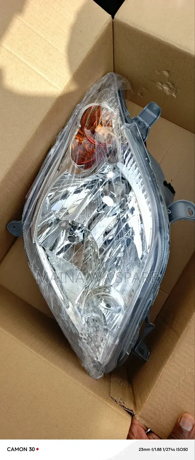 Toyota Ist Head Right
