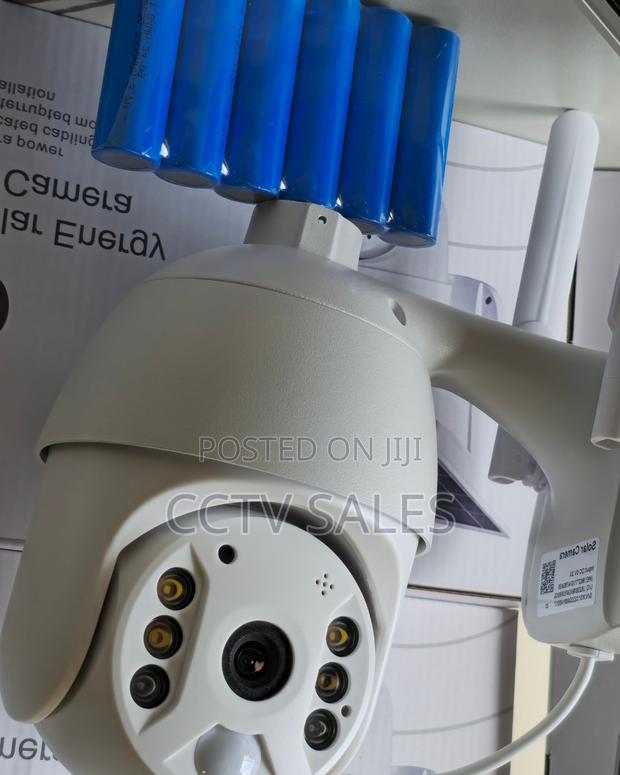 Outdoor Solar Powered Wireless Camera With Smart Light* - main view