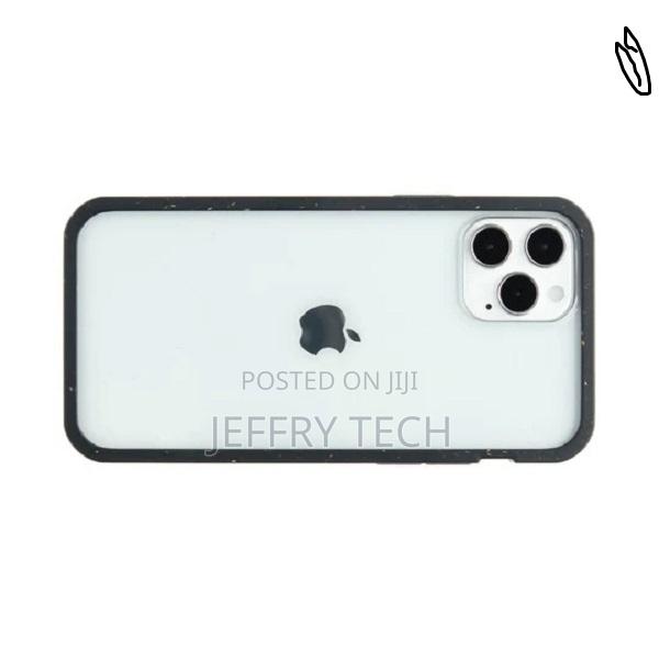 Clear iPhone 12/iPhone 12 Pro Case With Black Ridge - main view