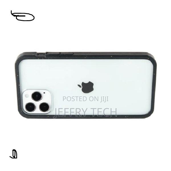 Clear iPhone 12/iPhone 12 Pro Case With Black Ridge - thumbnail 3