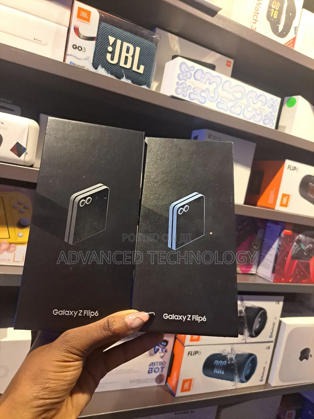 New Samsung Z 16 GB Black