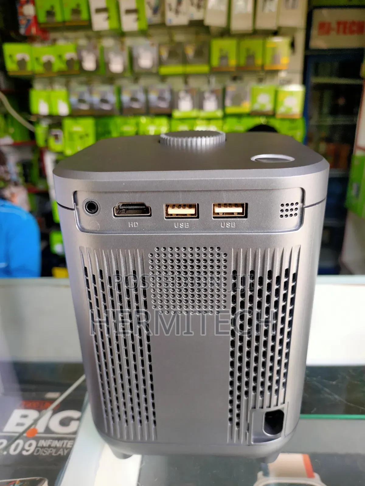  Resolution Projectors for Gaming and Movies Streaming