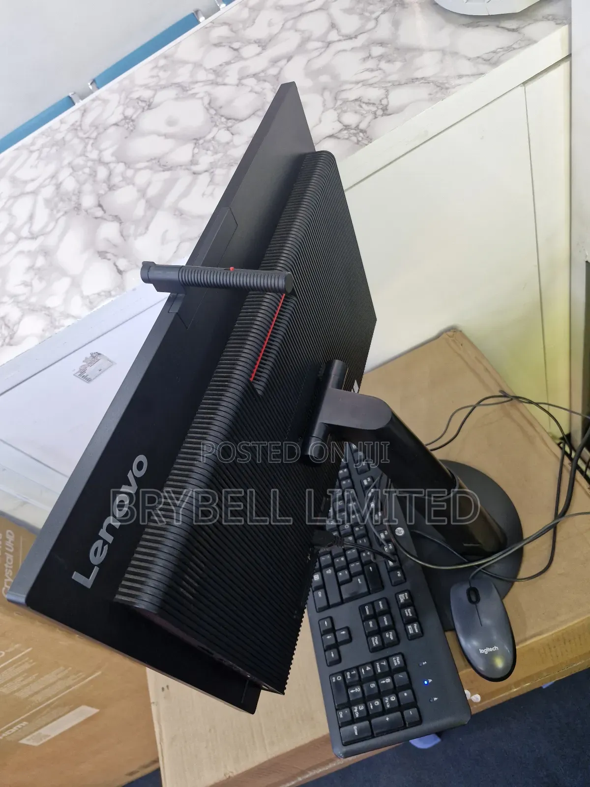 Desktop Computer Lenovo ThinkCentre M910z AIO 8GB Intel Core I5 SSD 1T