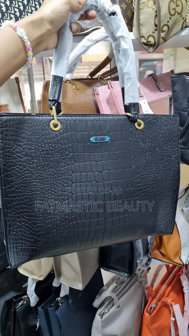 Black Quality Laptop Handbag - thumbnail 3