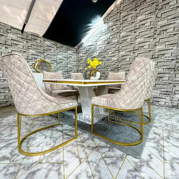 Family Dinning Set (6-Seats)