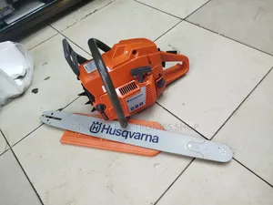 Chainsaw Machine 272xp