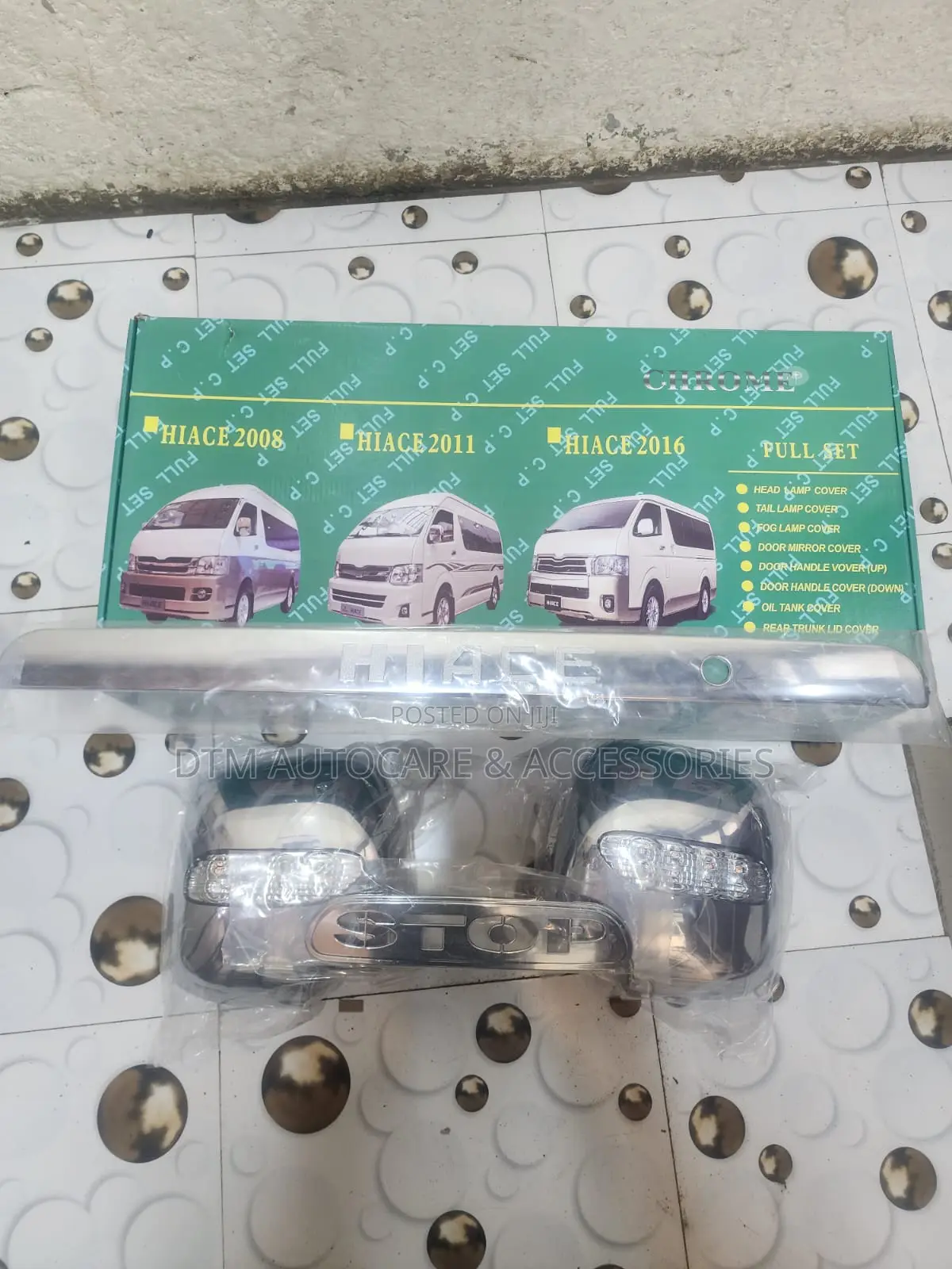 Chrome Kit Hiace 2016