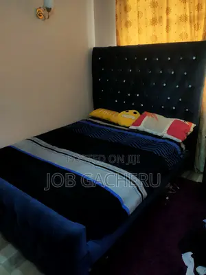 5x6 Queen Size Bed Mahogany Bed With Chesterfield Design