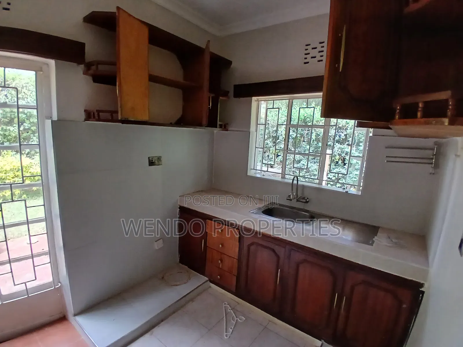 3bdrm Bungalow in Karen C for rent