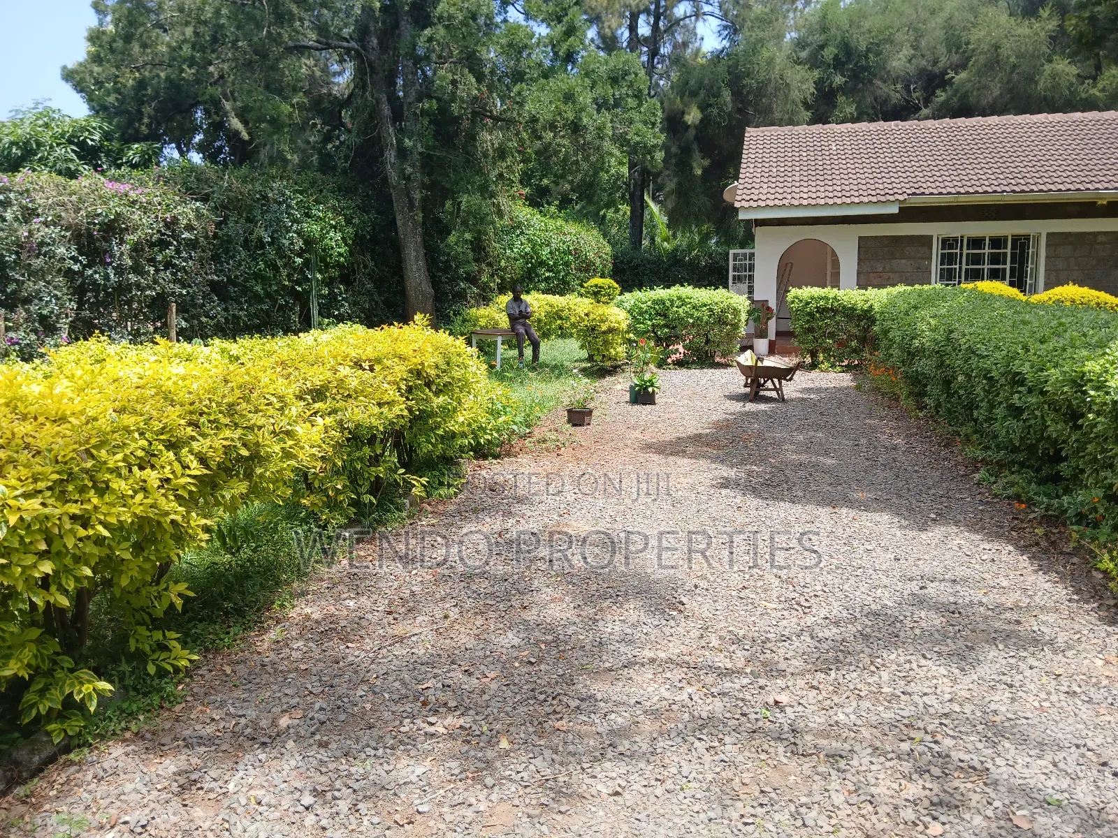 3bdrm Bungalow in Karen C for rent