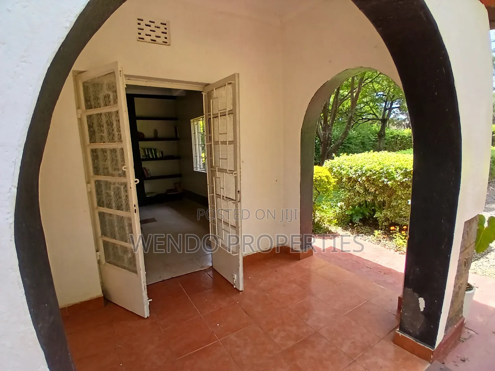 3bdrm Bungalow in Karen C for rent