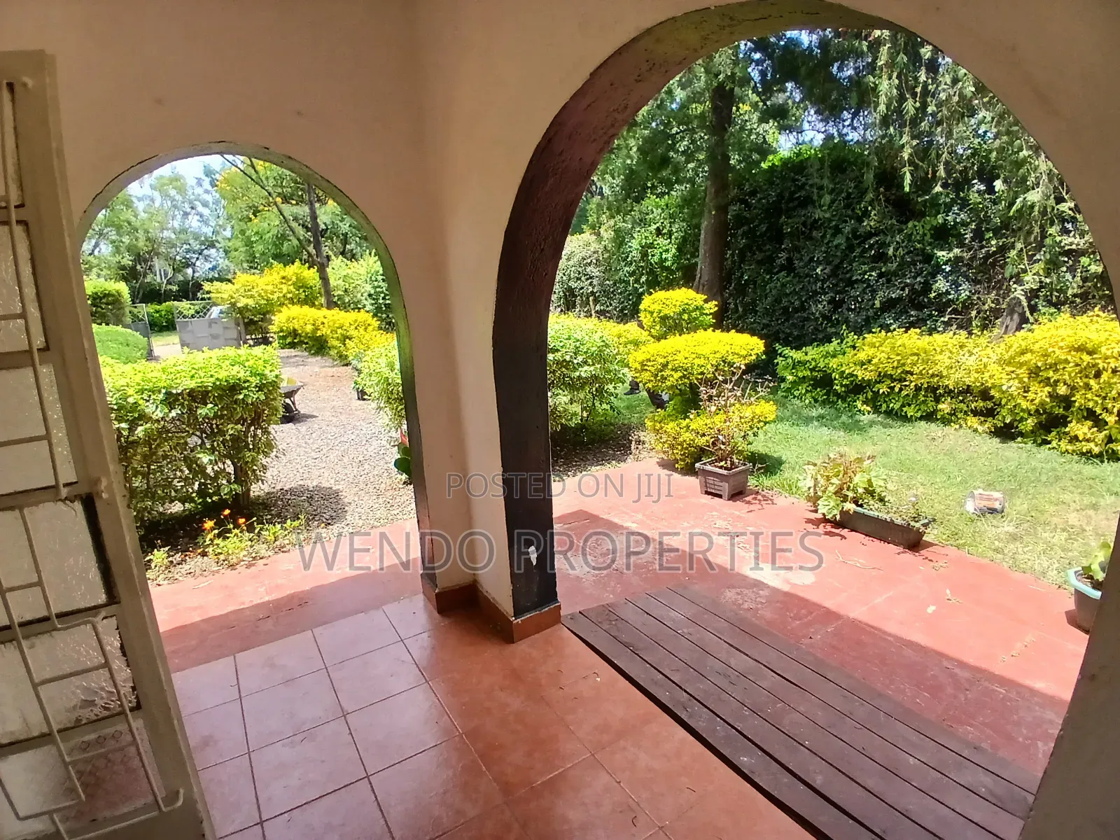 3bdrm Bungalow in Karen C for rent