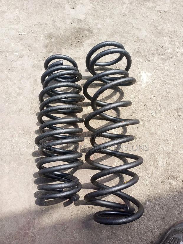 Toyota Vitz Heavy Duty Springs - thumbnail 2