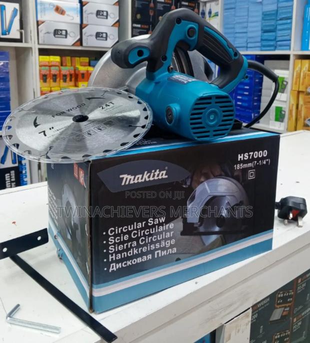 Quality Makita "7 Circular Saw 1200w