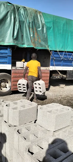 Concrete Hollowblocks/Hollowpot Supplier
