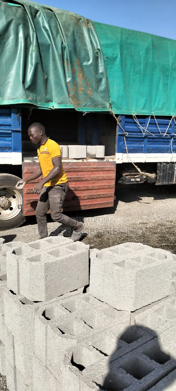 Concrete Hollowblocks/Hollowpot Supplier