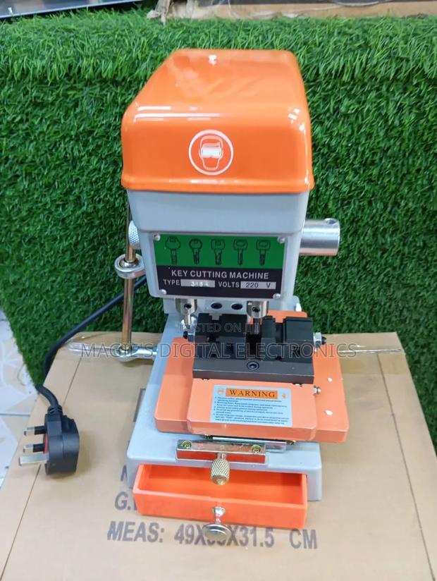 Key Cutting Machine - thumbnail 3