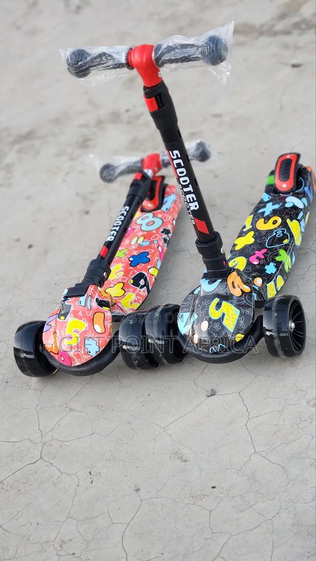 Foldable Adjustable 3-10 Years Three Wheels Scooter for Kids