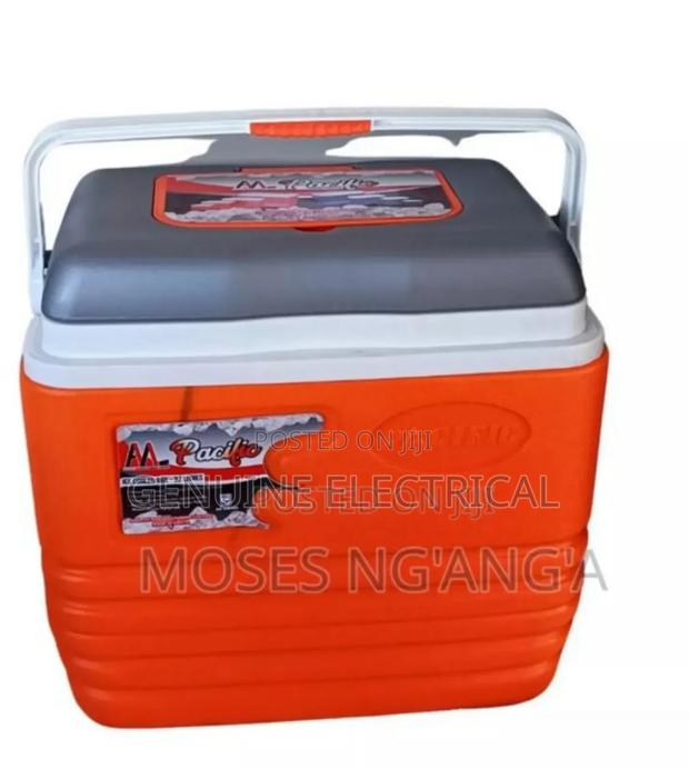 New 4.5litres Pacific Cooler Box - main view