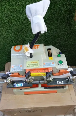 Heavy Duty Key Cutting Machine