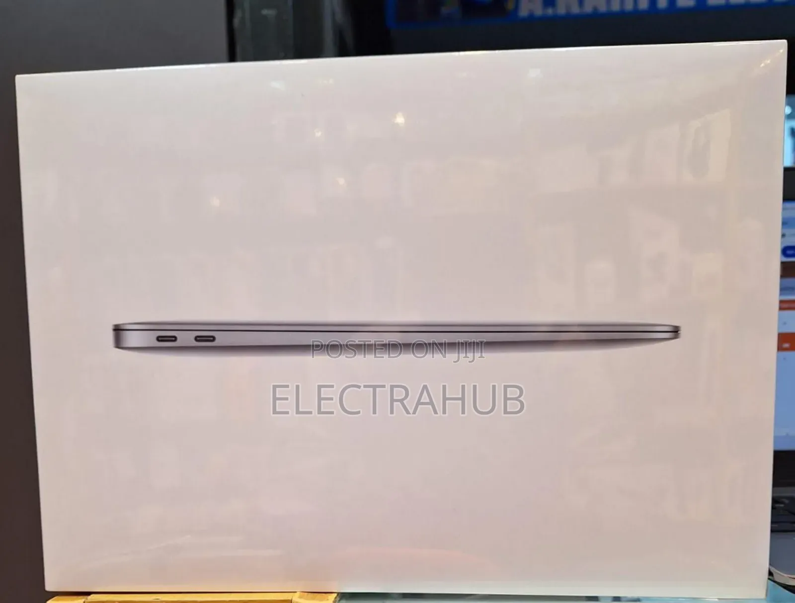 New Laptop Apple MacBook Air 8GB Apple M1 SSD 256GB