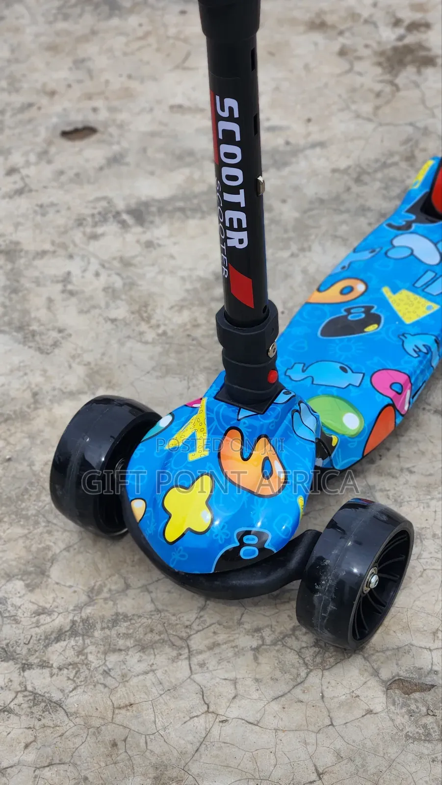 Blue, Pink Adjustable Foldable Three Wheels Scooters