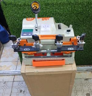 Quality Key Cutting Machine Th-100e - thumbnail 2
