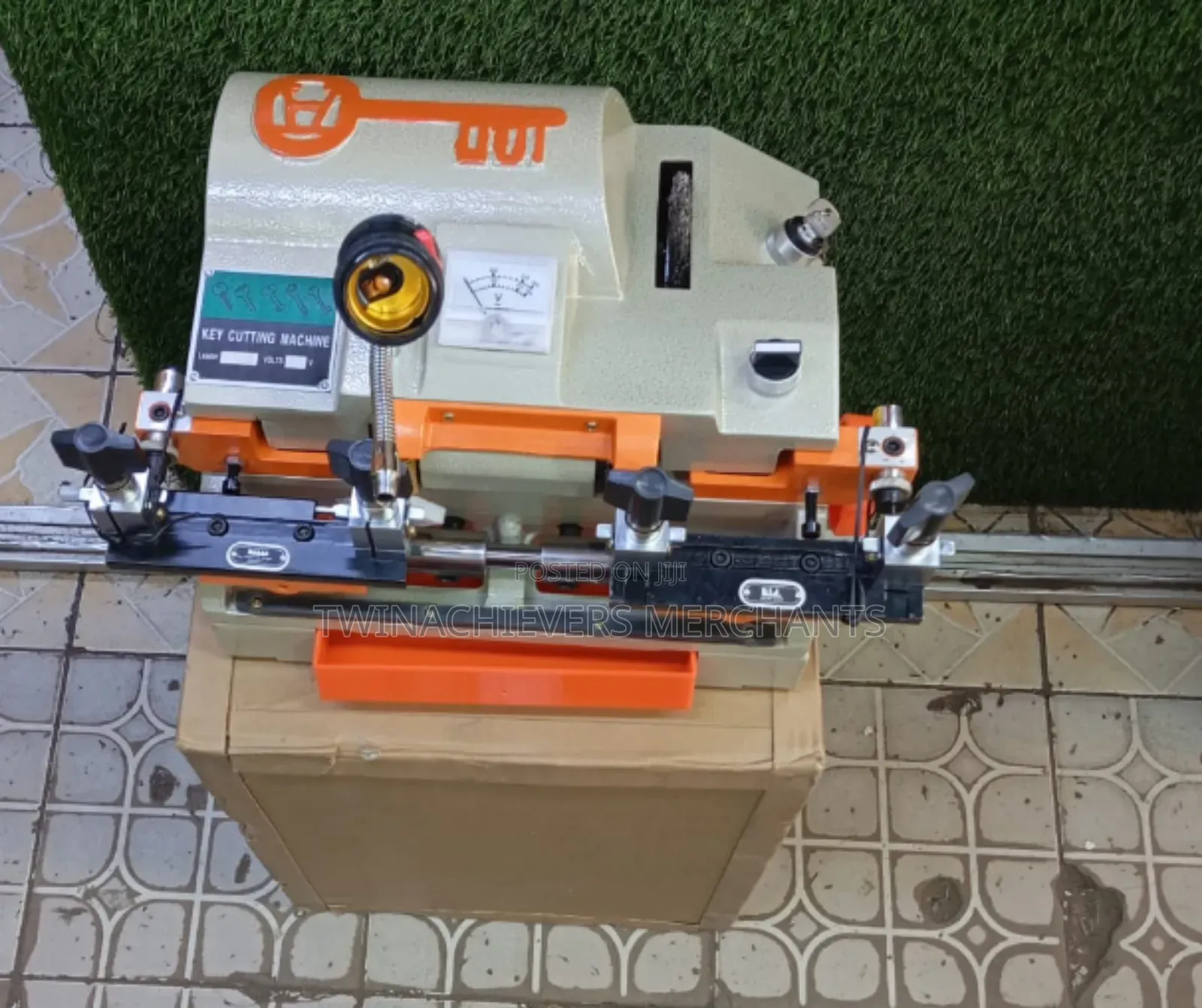 Quality Key Cutting Machine Th-100e