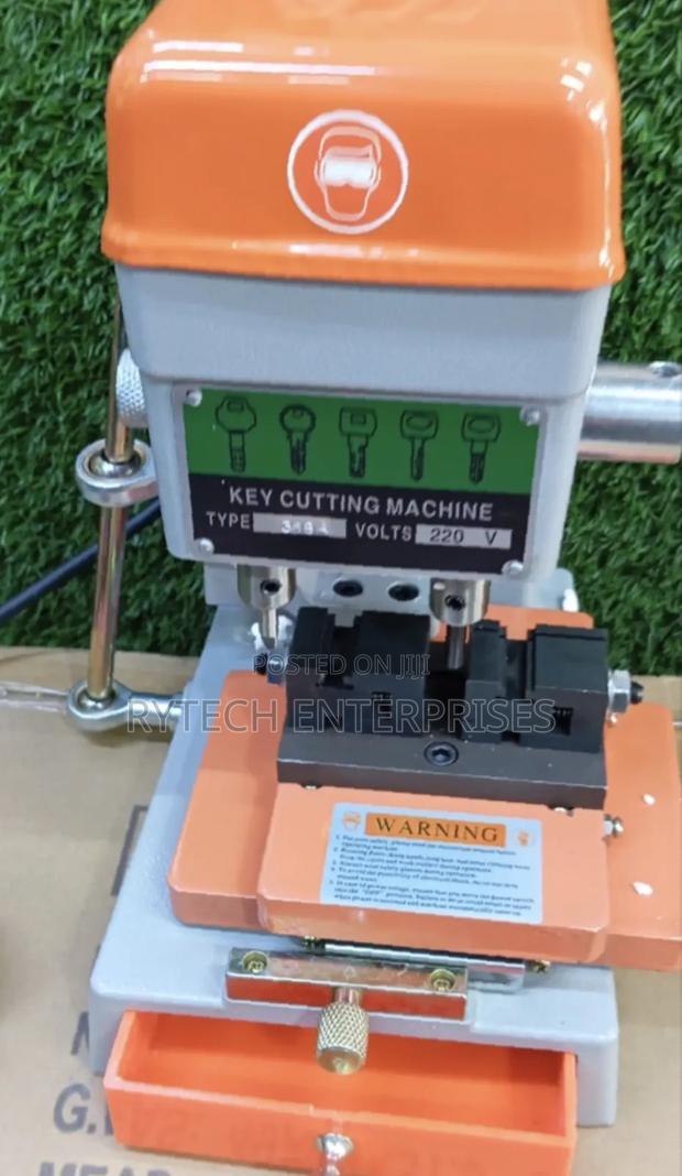 Key Cutter/Key Cutting Machine