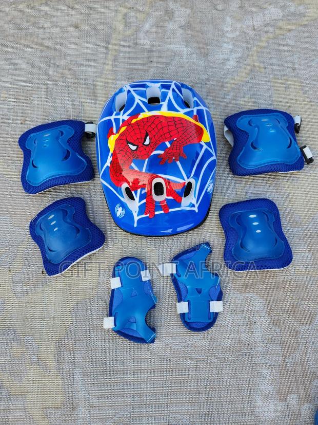 7 in 1 Blue Protective Gears for Kids( Helmet and Guards) - main view
