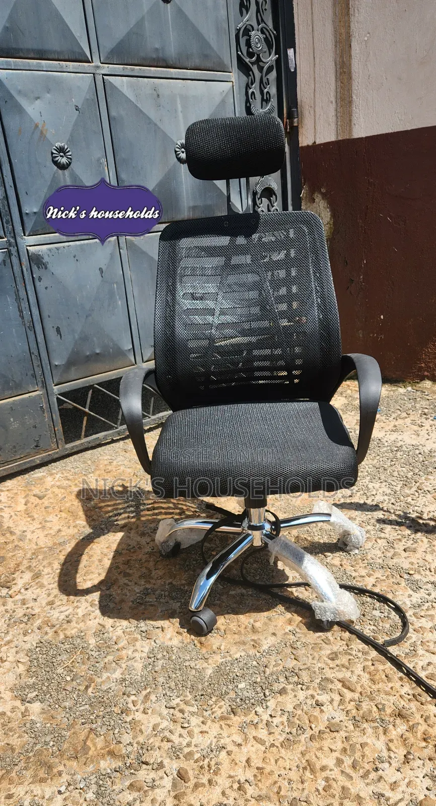 Office Chair With Headrest and High Backrest