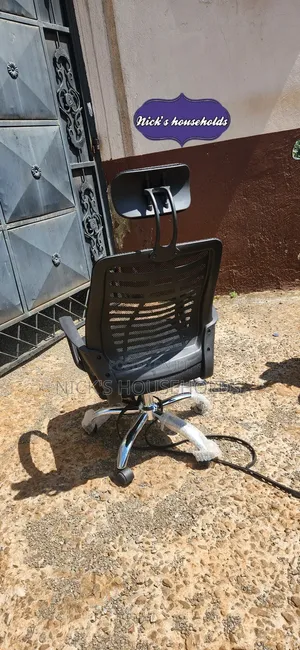 Office Chair With Headrest and High Backrest