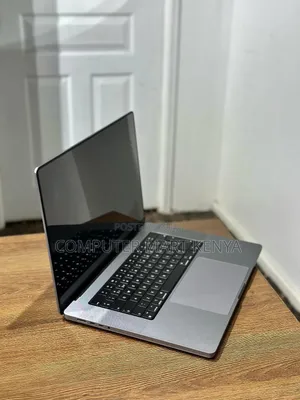 Laptop Apple MacBook Pro 32GB Apple M2 Ultra SSD 1T