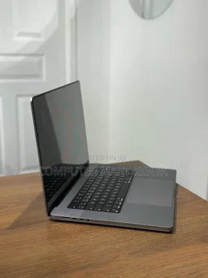 Laptop Apple MacBook Pro 32GB Apple M2 Ultra SSD 1T